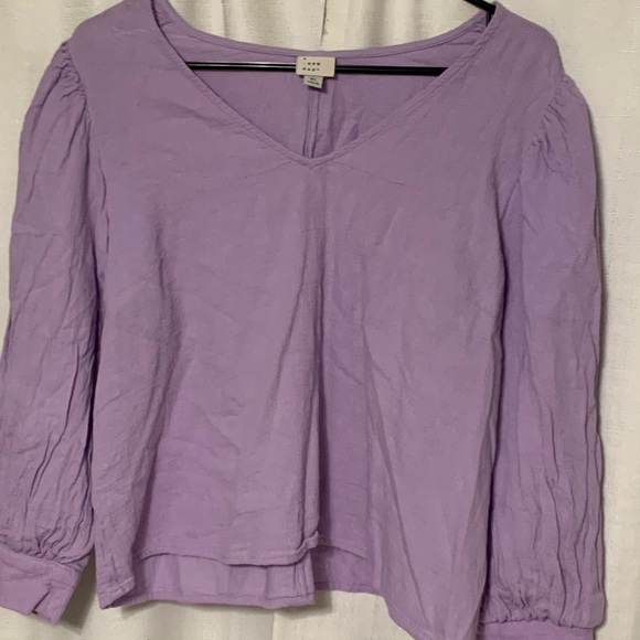 Lavender blouse - Picture 1 of 3